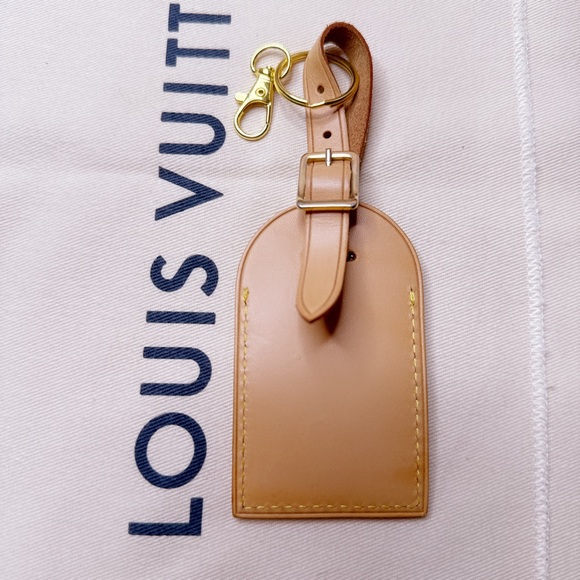 😻 Louis Vuitton Travel Name Tag Hello Kitty 😻 - Picture 3 of 4